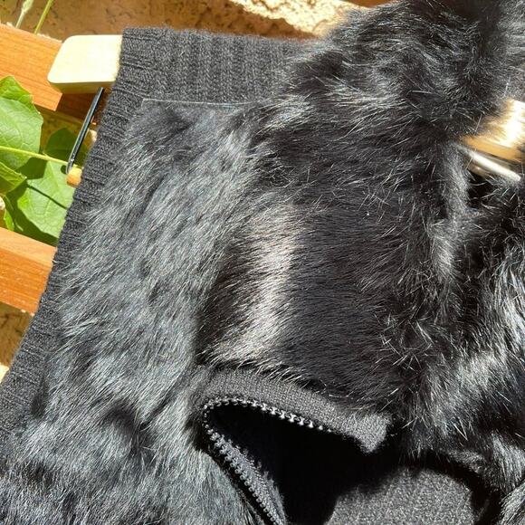Sutton Studio Fur black Vest (Women's) Small-P - Picture 8 of 10